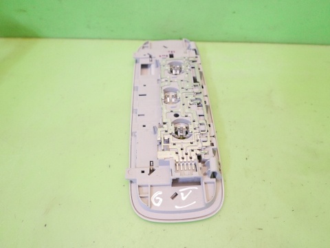 Lampka oświetlenie kabiny tył 1K0947291 VW GOLF V HB 5D 03-09