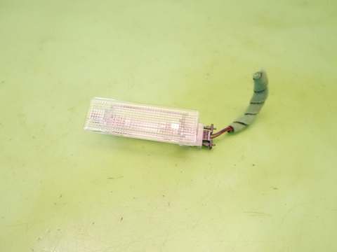 Lampka oświetlenie kabiny 7L6947101A VW GOLF V HB 5D 03-09