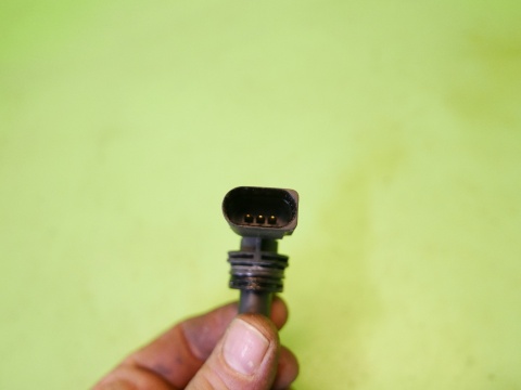 Czujnik wałka rozrządu 036907601D VW GOLF V 1K 1.4 16V 03-09