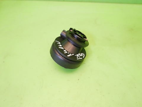 Wlew oleju + korek 036115302S VW GOLF V 1K 1.4 16V 03-09