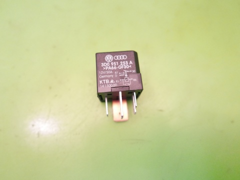 Przekaźnik 433 3D0951253A VW GOLF V 1K 1.4 16V 03-09