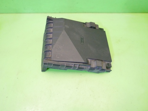 Obudowa osłona skrzynki bezpieczników 1K0937132F VW GOLF V 1K 1.4 16V 03-09