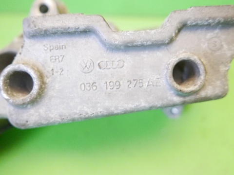 Łapa wspornik mocowanie 036199275AE VW GOLF V 1K 1.4 16V 03-09