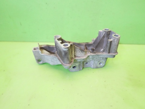 Łapa wspornik mocowanie 036199275AE VW GOLF V 1K 1.4 16V 03-09