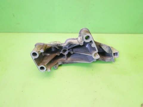 Łapa wspornik mocowanie 036199275AE VW GOLF V 1K 1.4 16V 03-09