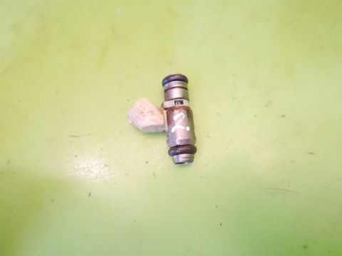 Wtrysk wtryskiwacz IWP163 036036AC VW GOLF V 1K 1.4 16V 03-09