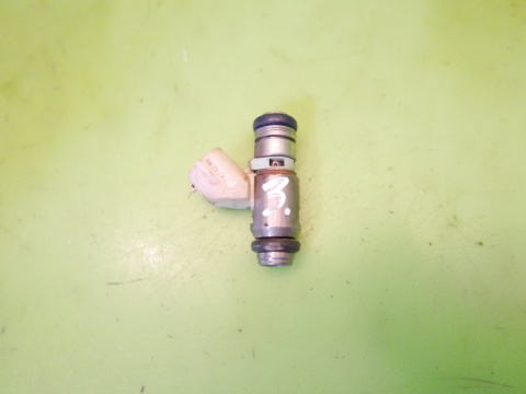 Wtrysk wtryskiwacz IWP163 036036AC VW GOLF V 1K 1.4 16V 03-09