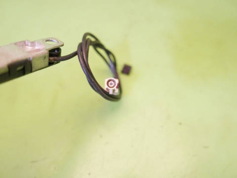 Wzmacniacz antenowy prawy 1K6035577H 7617310002 VW GOLF V 1K HB 5D 03-09