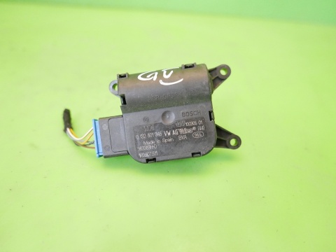 Silniczek sterowania nawiewem 0132801345 1K0907511 VW GOLF V 1K 1.4 16V 03-