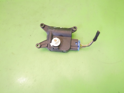 Silniczek sterowania nawiewem 0132801345 1K0907511 VW GOLF V 1K 1.4 16V 03-