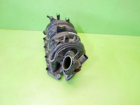 Kolektor ssący dolotowy 036129711FQ VW GOLF V 1K 1.4 16V 03-09