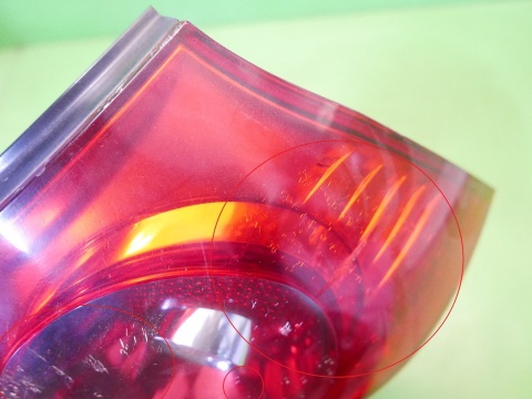 Lampa prawa tył w błotnik 1K6945096E Valeo VW GOLF V HB 5D 03-09