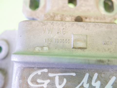 Łapa poduszka skrzyni biegów 1K0199555L VW GOLF V 1.4 16V HB 03-09