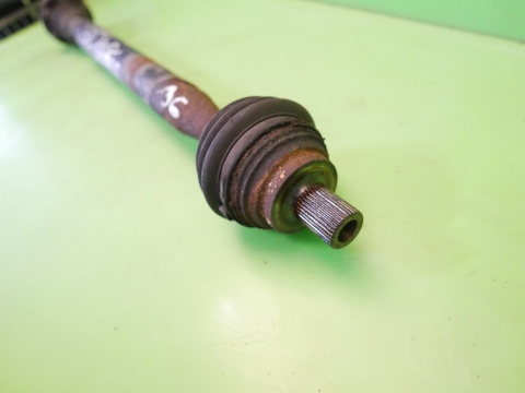 Półoś prawa przód długa VW GOLF V 1.4 16V HB 03-09