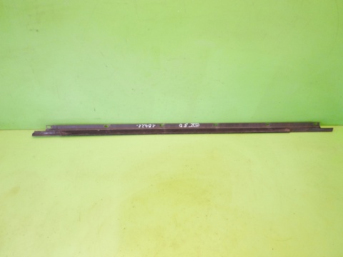 Listwa zgarniająca prawa przód VW GOLF V 1K HB 5D 03-09