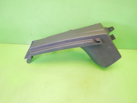 Mocowanie podpora półki tył lewa 1K6867761L VW GOLF V HB 5D 03-09