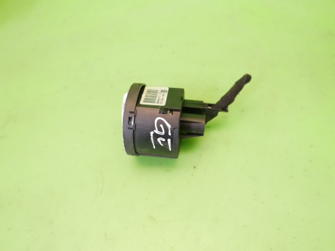 Przełącznik włącznik świateł halogen 1K0941431C VW GOLF V 1K 03-09