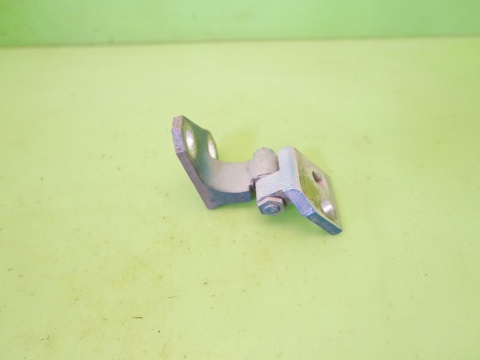 Zawias drzwi prawy przód góra 1K0831402K LC5G VW GOLF V 1K HB 5D 03-09