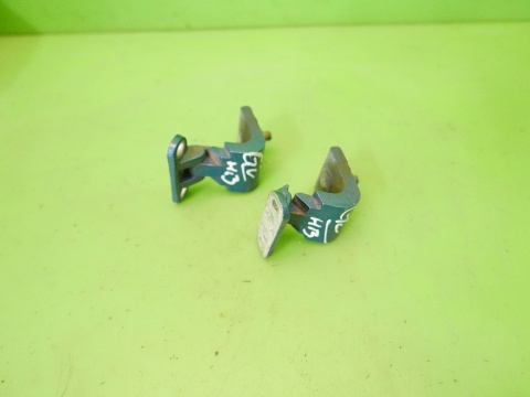 Zawiasy klapy tył bagażnika LC5G VW GOLF V 1K HB 5D 03-09