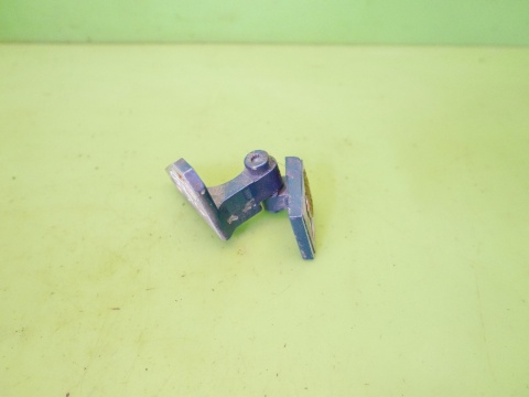 Zawias drzwi lewy przód góra 1K0831401K LC5G VW GOLF V 1K HB 5D 03-09