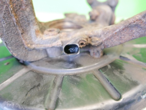 Zwrotnica piasta lewa przód VW GOLF V 1.4 16V HB 03-09