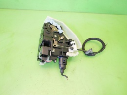 Centralny zamek drzwi lewy tył 7L0839015 7pin VW GOLF V 1K HB 5D 03-09