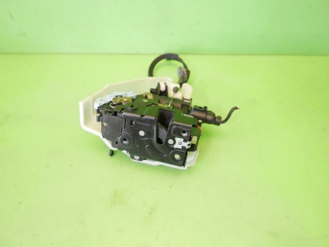Centralny zamek drzwi lewy tył 7L0839015 7pin VW GOLF V 1K HB 5D 03-09