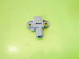 Czujnik uderzeniowy lewy przód 1K0955557A VW GOLF V 1K 1.4 16V 03-09