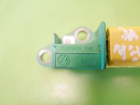 Czujnik uderzeniowy lewy tył 1K0909606 5WK43273 VW GOLF V 1K 1.4 16V 03-09