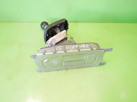 Lewarek dźwignia zmiany 5 biegów 1K0711049AQ VW GOLF V 1K 1.4 16V 03-09