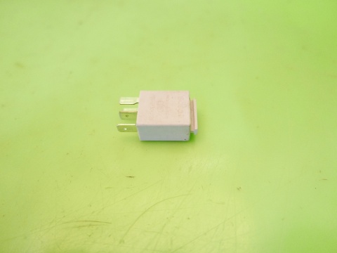 Przekaźnik 449 1K0951253 0332011100 VW GOLF V 1K 1.4 16V 03-09