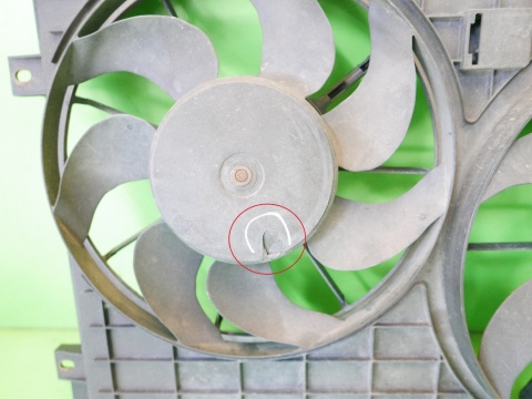 Wentylator chłodnicy wody 1K0121207T VW GOLF V 1K 1.4 16V 03-09