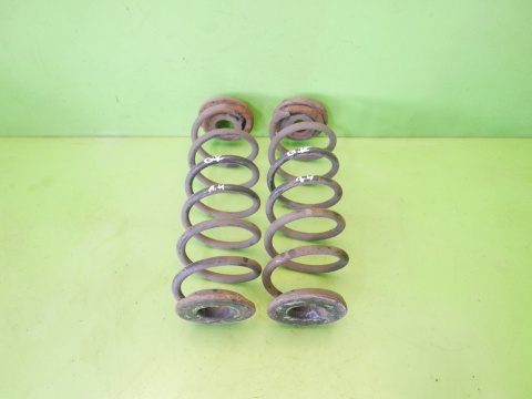Sprężyny tył tylne prawa + lewa VW GOLF V 1.4 16V HB 03-09