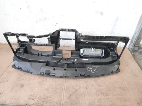 Deska rozdzielcza pulpit konsola + poduszka airbag VW GOLF V 1K HB 5D 03-09