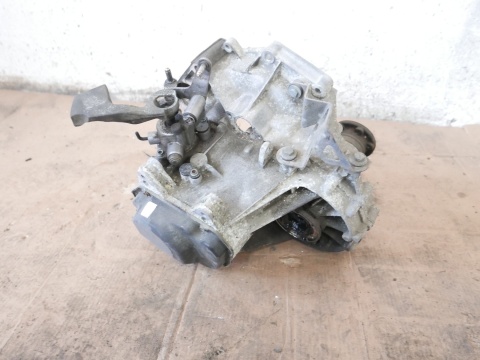 Skrzynia 5 biegów FXQ manualna VW GOLF V 1K 1.4 16V 03-09