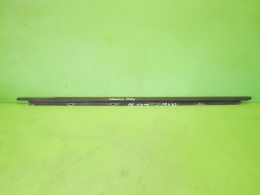 Listwa zgarniająca lewa przód VW GOLF V 1K HB 5D 03-09