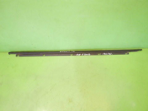 Listwa zgarniająca lewa tył VW GOLF V 1K HB 5D 03-09