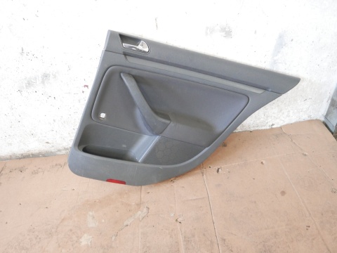 Boczek tapicerka drzwi prawa tył VW GOLF V 1K HB 5D 03-09