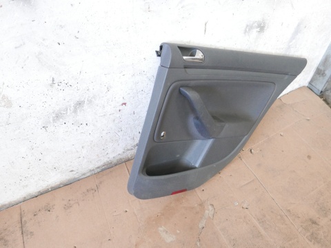 Boczek tapicerka drzwi prawa tył VW GOLF V 1K HB 5D 03-09