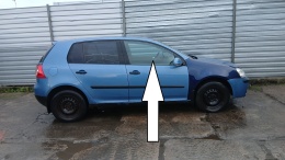 Szyba drzwiowa prawa przód VW GOLF V 1K HB 5D 03-09