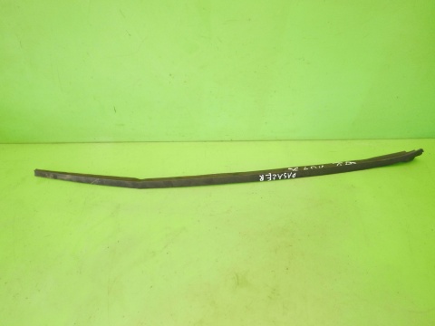 Listwa uszczelka szyby czołowej prawa przód 1K0854320F VW GOLF V 1K 03-09