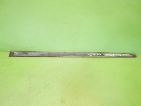 Listwa drzwiowa lewa przód 1K4853515C LC5G VW GOLF V 1K HB 5D 03-09