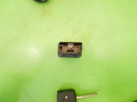 Zestaw stacyjka wkładka lewa przód grot kluczyka VW GOLF V 1K 1.4 16V 03-09