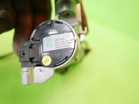 Zestaw stacyjka wkładka lewa przód grot kluczyka VW GOLF V 1K 1.4 16V 03-09