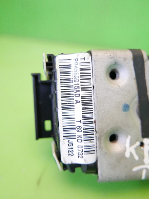 Centralny zamek lewy tył P04589915AD 4pin FIAT FREEMONT I 11-15