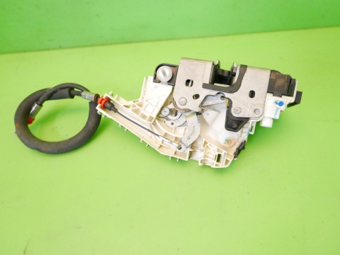 Centralny zamek lewy tył P04589915AD 4pin FIAT FREEMONT I 11-15