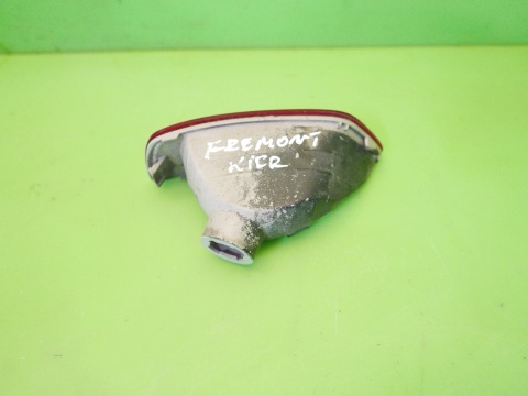 Lampka przeciwmgłowa lewa tył MAGNA 57010717AB FIAT FREEMONT I 11-15