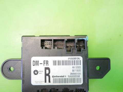 Moduł sterownik drzwi prawy przód (P)05026612AJ FIAT FREEMONT I 11-15