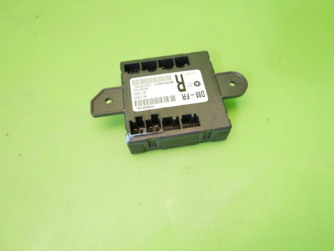 Moduł sterownik drzwi prawy przód (P)05026612AJ FIAT FREEMONT I 11-15