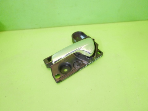 Klamka wewnętrzna lewa przód FIAT FREEMONT I 11-15